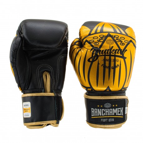 Boxerské_rukavice_Buakaw_Lotus_černé_zlaté