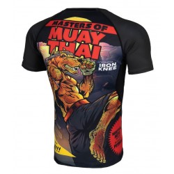 Pitbull_West_Coast_Rashguard_Masters_Of_Muay_Thai_krátký_rukáv_černá